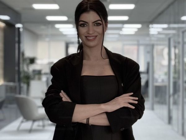 Pro-HR.ro, sub conducerea lui Carmen Macovei, redefinește recrutarea prin inovație și transparență